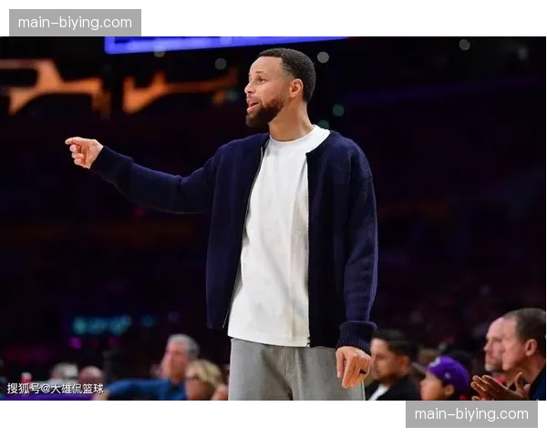 库里因右膝伤病继续缺阵，勇士考虑让其休战剩余赛季