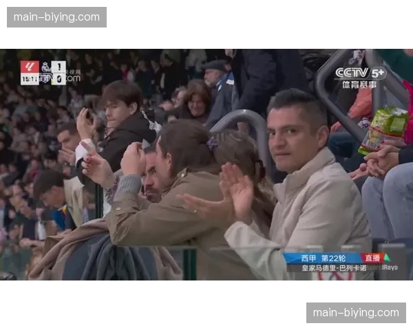 维尼修斯左路突破造点晃倒阿兰布鲁，个人爆发力展现边路威胁